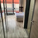 Cesme-muestakil Oezel Havuzlu 4 Arti 1