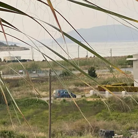 çeşme-müstakıl özel Havuzlu 4 Arti 1 *