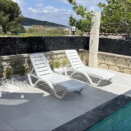 Villa Cesme-muestakil Oezel Havuzlu 4 Arti 1 Çeşme