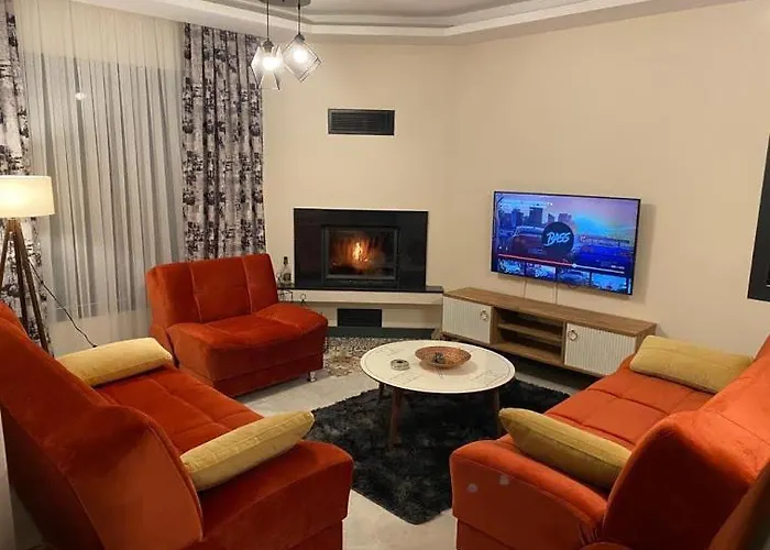 çeşme-müstakıl özel Havuzlu 4 Arti 1 *