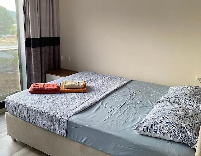 Villa çeşme-müstakıl özel Havuzlu 4 Arti 1